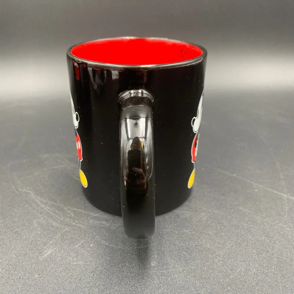 Disney Mickey Mouse Mug Warmer DMP-16 Black Red Ceramic 10oz Mug Set
